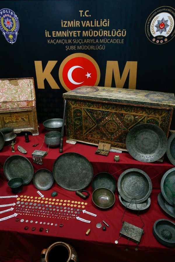 İzmir'de 506 tarihi eser ele geçirildi