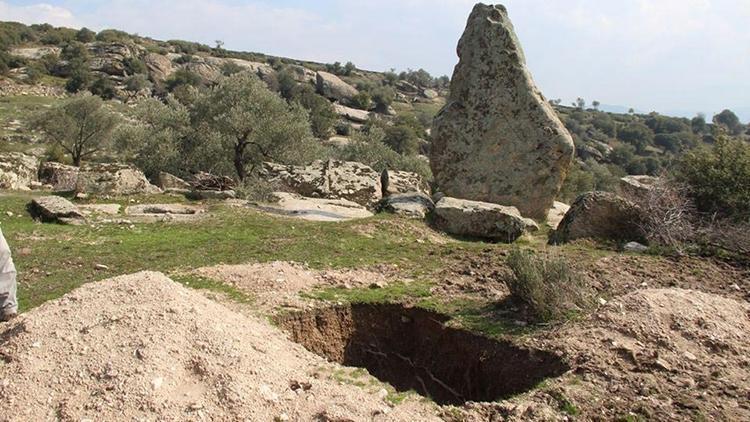 Gerga Antik Kenti'nde define kazılarına tepki