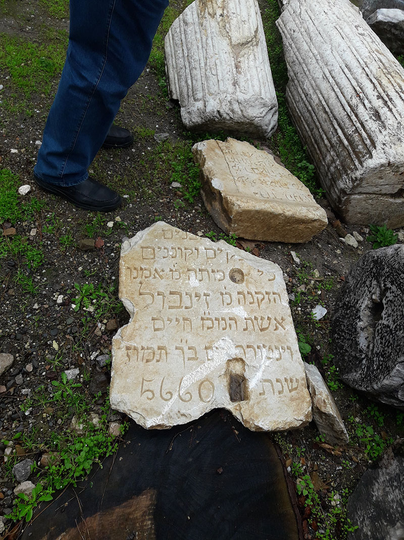 Turgutlu Yahudilerinin kayıp mezar taşları bulunabilecek mi?